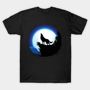 Wolf Howling at Blue Moon T-Shirt